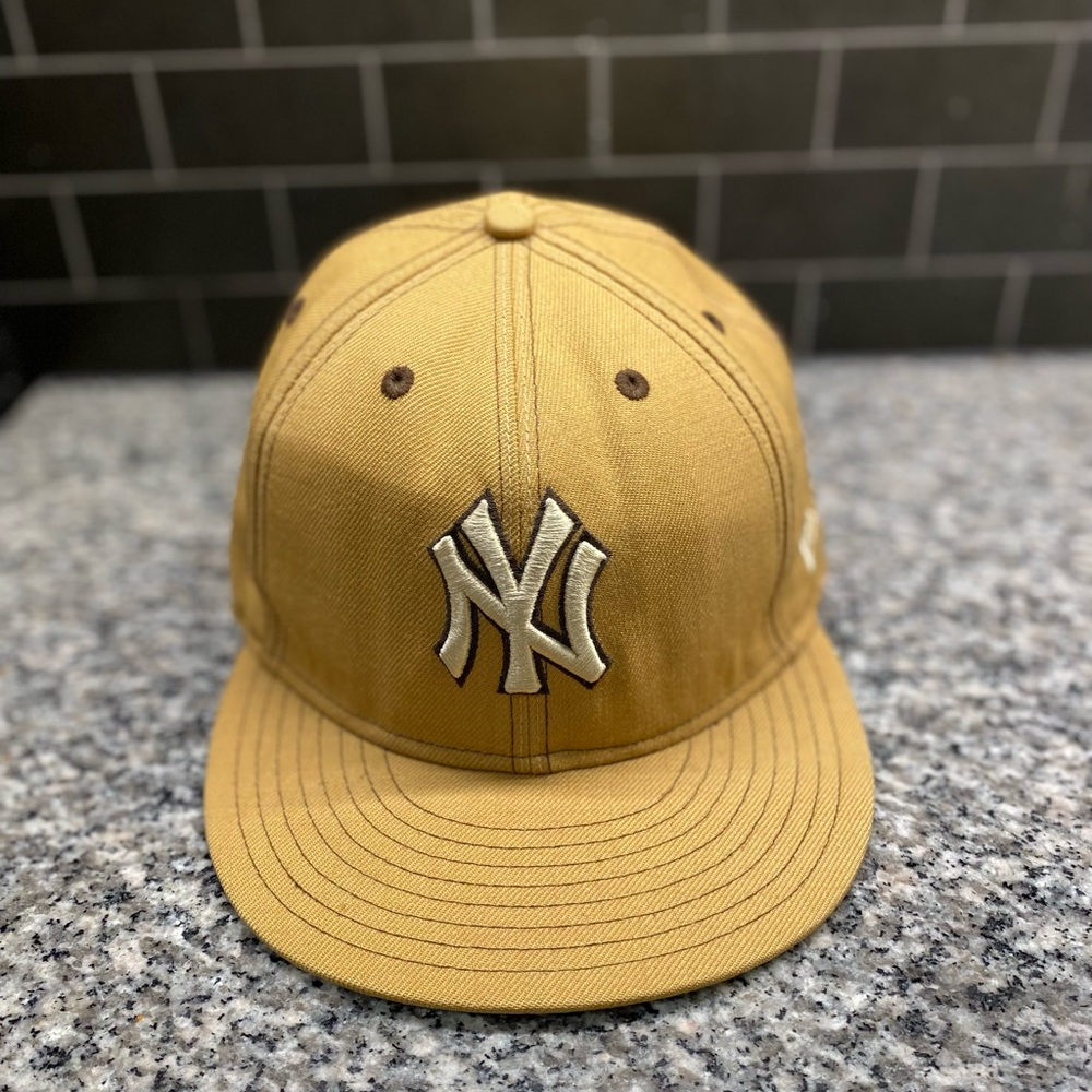 NY Official Fitted Baseball Cap.